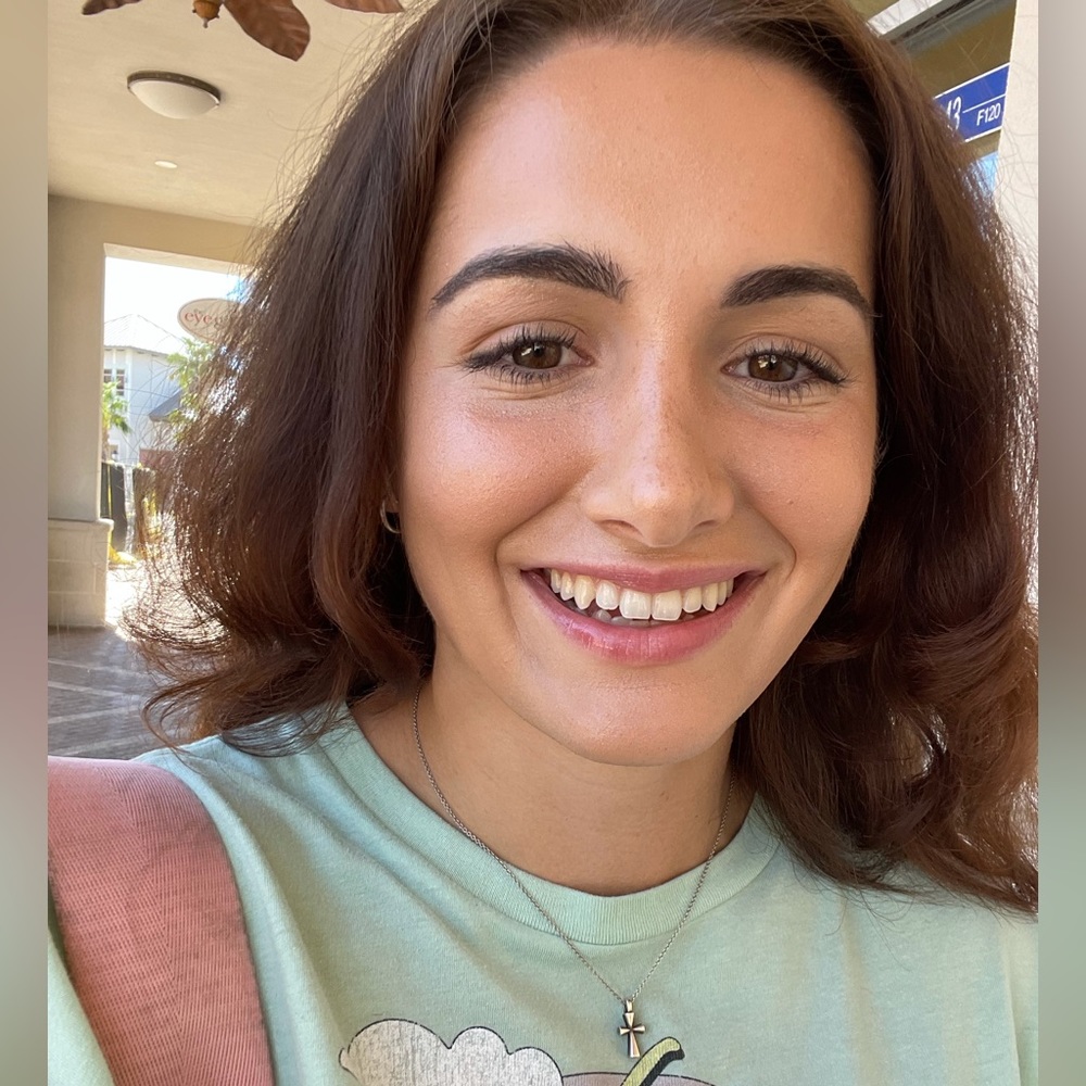 Meet your Posher, Aliya